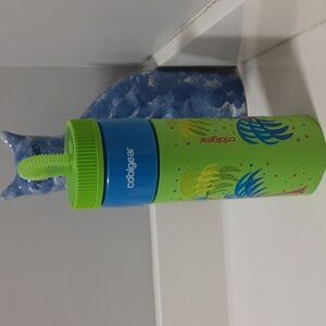 🌹 Coolgear water bottle with removable sleeve. Retro style. Blue and green.NWT